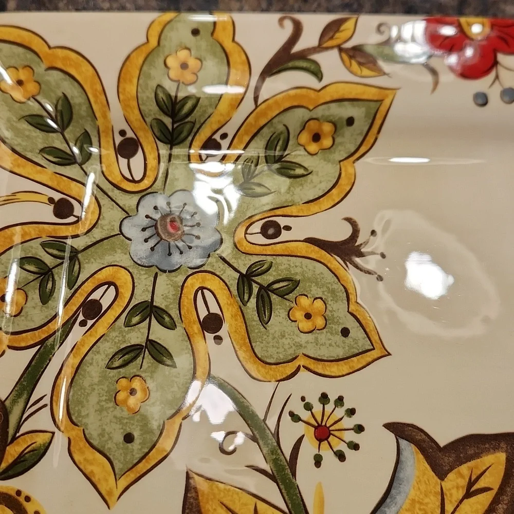 EUC Pier 1 Imports Carynth Square Serving Dish
